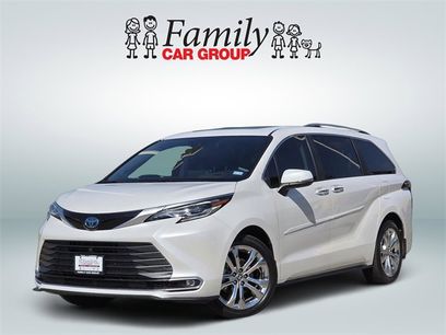 Used 2024 Toyota Sienna Platinum