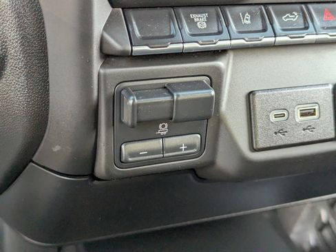 Used 2024 Chevrolet Silverado 2500 W/T w/ WT Convenience Package image 31