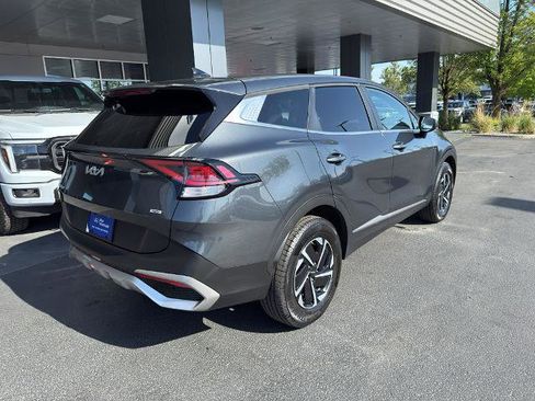 Used 2024 Kia Sportage LX AWD/4WD image 4