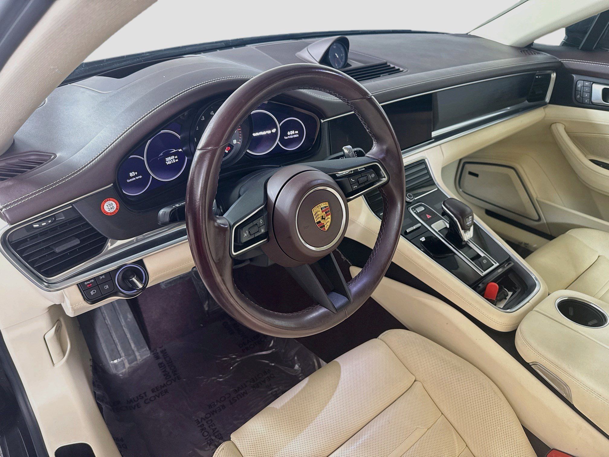 Used 2023 Porsche Panamera 4 Platinum Edition AWD/4WD image 22