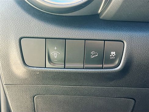 Used 2023 Hyundai Kona SEL image 10