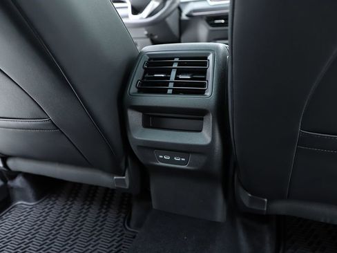 New 2026 Volkswagen Tiguan SE R-Line image 39