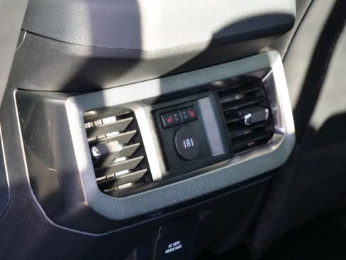 Used 2025 Ford F450 Platinum w/ FX4 Off-Road Package image 34