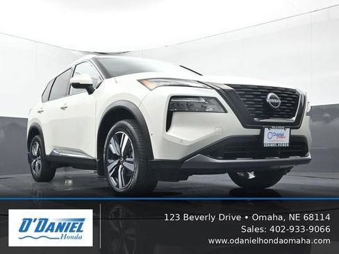 Used 2023 Nissan Rogue SL w/ SL Premium Package AWD/4WD image 14
