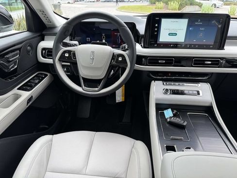 New 2026 Lincoln Aviator Reserve image 26