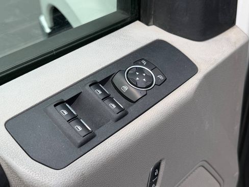 Used 2017 Ford F250 XL w/ Power Equipment Group RWD image 38