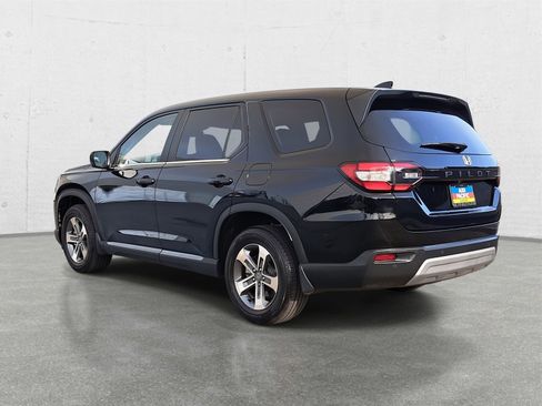 Used 2023 Honda Pilot EX-L image 7