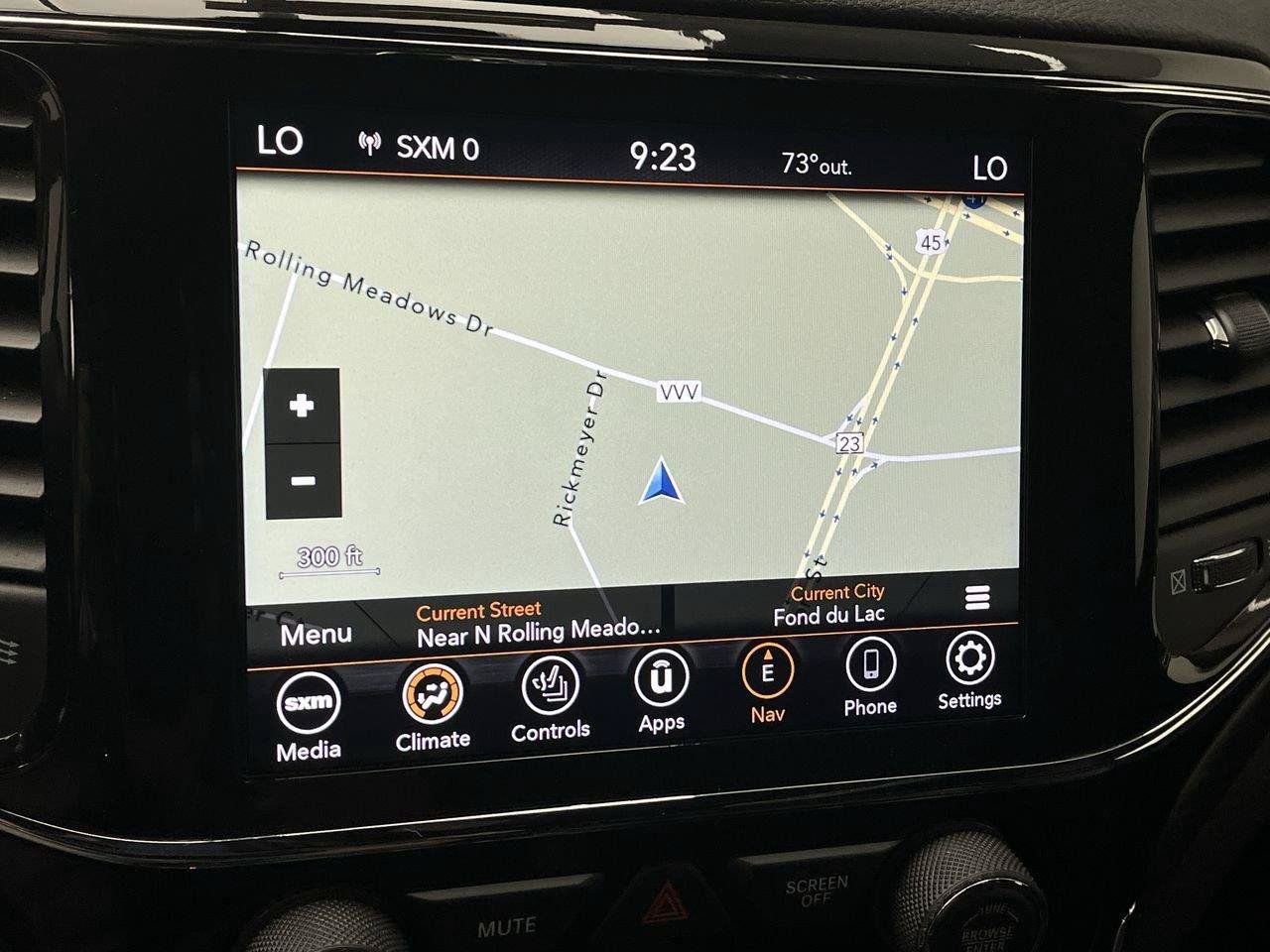 Used 2021 Jeep Grand Cherokee Laredo X AWD/4WD image 5