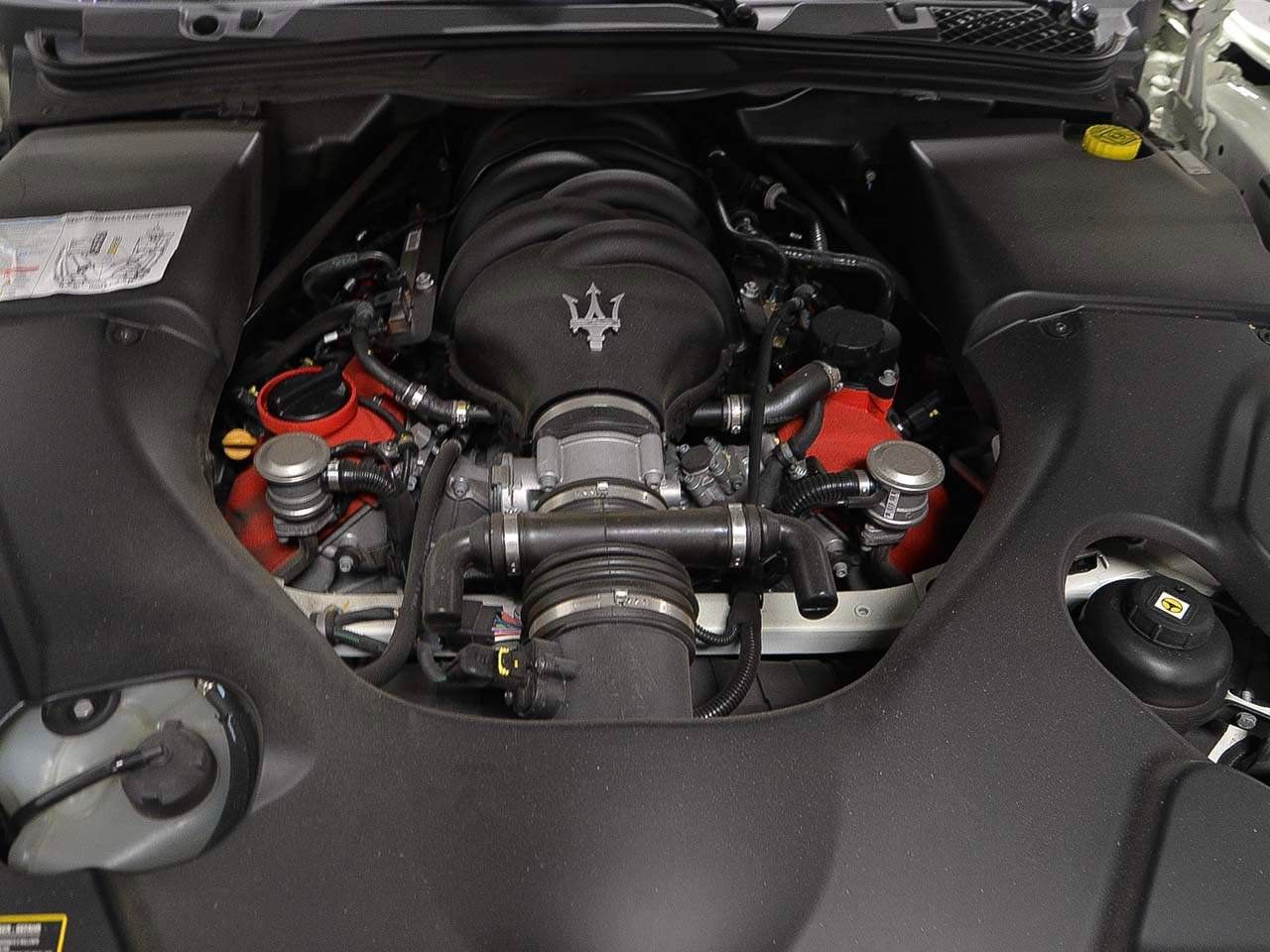 Used 2018 Maserati GranTurismo MC RWD image 20