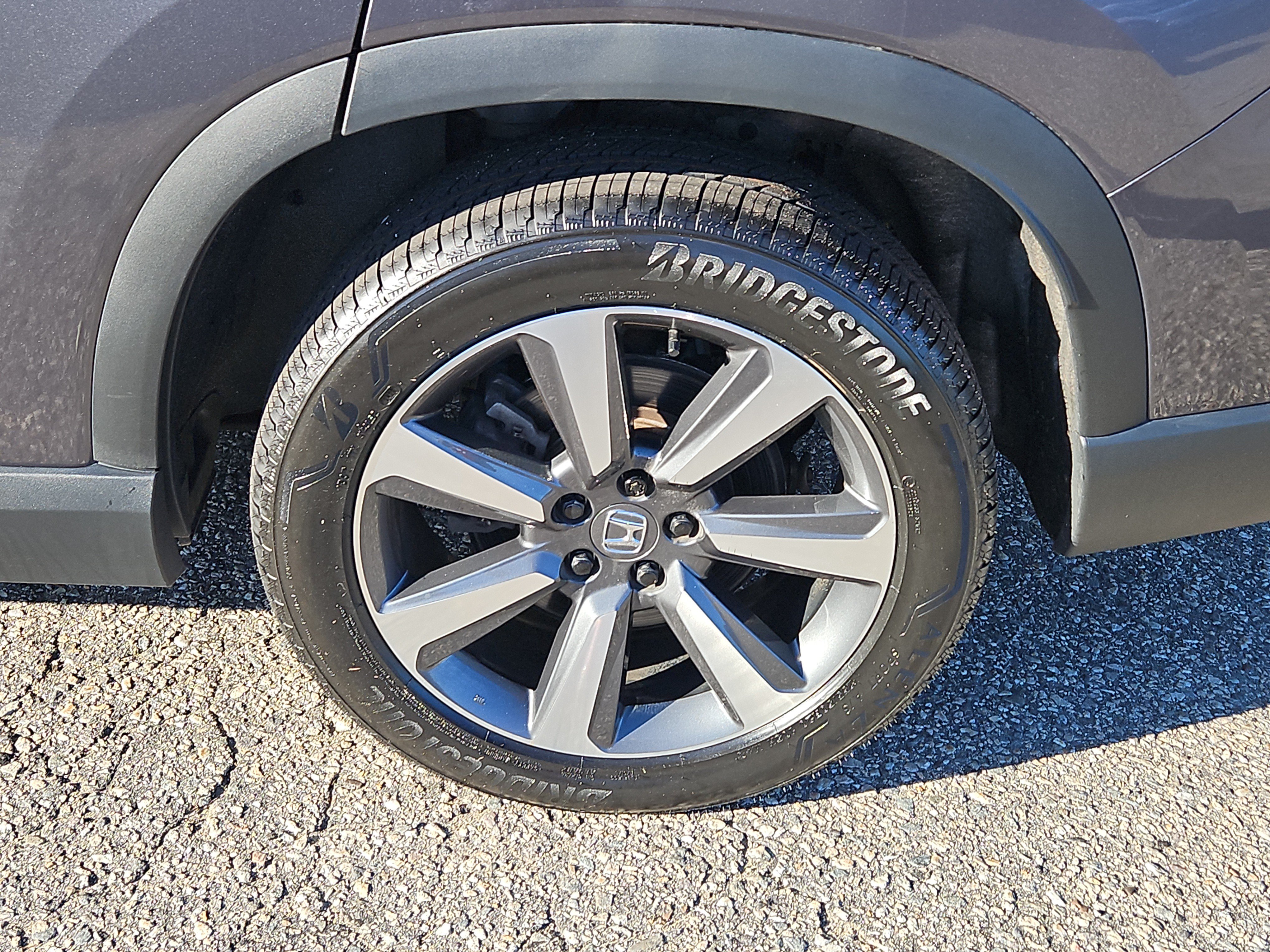 Certified 2025 Honda Pilot Elite image 3