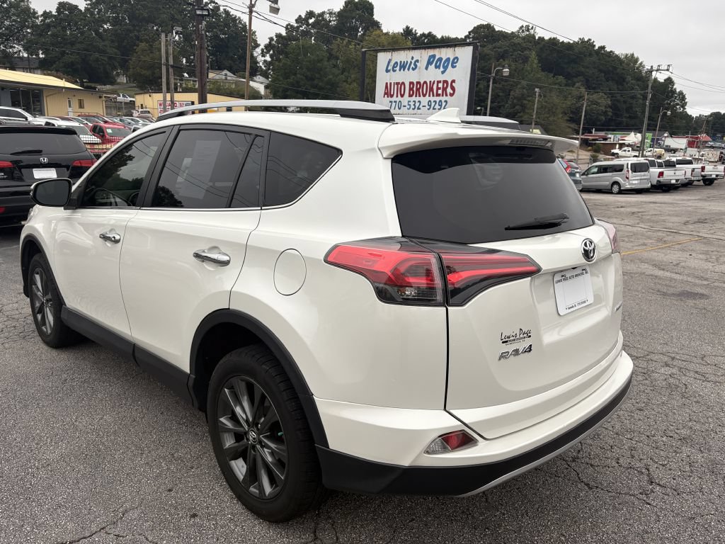 Used 2018 Toyota RAV4 Limited FWD image 2