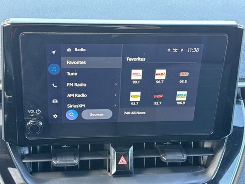 Used 2024 Toyota Corolla Cross SE w/ Moonroof Package image 18