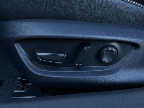 New 2026 Toyota Camry SE image 10