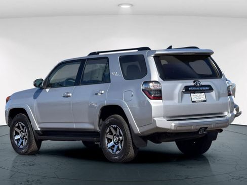 Used 2024 Toyota 4Runner TRD Off-Road Premium image 8