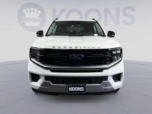New 2026 Ford Expedition Platinum w/ Driver's Package AWD/4WD image 4