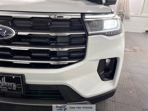 New 2026 Ford Explorer Active w/ Active Comfort Package RWD image 12