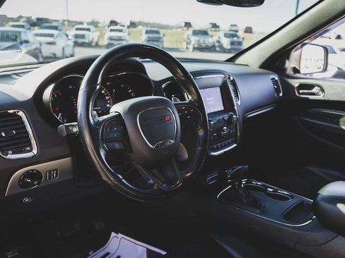 Used 2019 Dodge Durango GT image 2