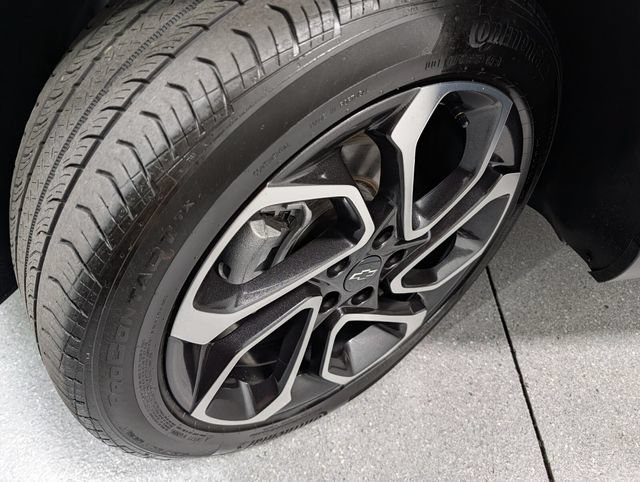 Used 2025 Chevrolet Trax RS w/ Sunroof Package FWD image 9
