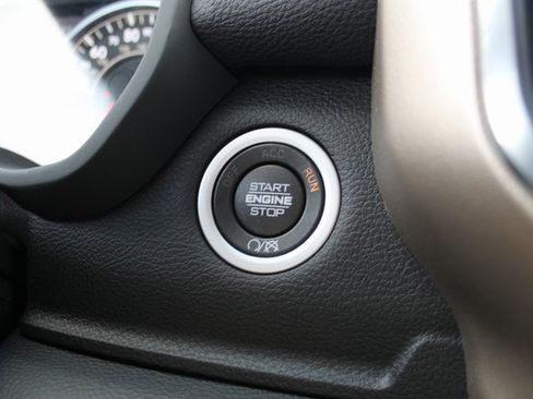 Used 2024 RAM 2500 Laramie w/ Safety Group image 21