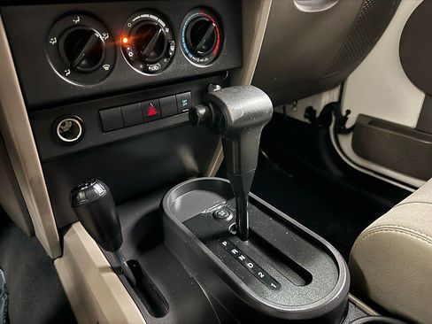 Used 2008 Jeep Wrangler X image 19