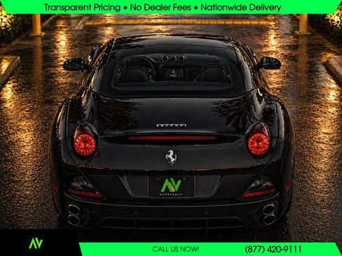 Used 2013 Ferrari California RWD image 3