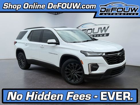 Used 2023 Chevrolet Traverse RS AWD/4WD image 1