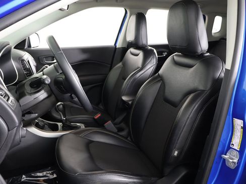 Used 2019 Jeep Compass Latitude AWD/4WD image 25