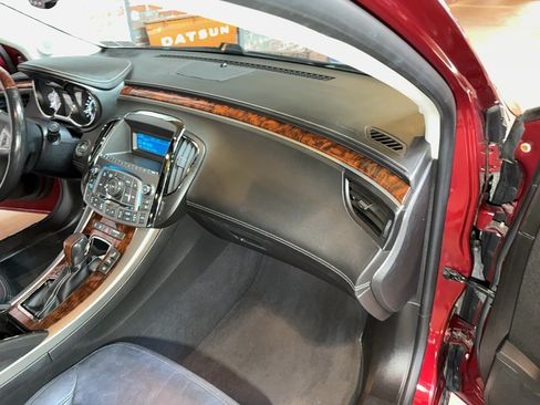 Used 2011 Buick LaCrosse CXS FWD image 74