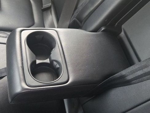 Used 2024 Ford Edge Titanium image 18