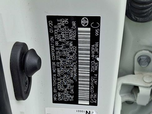 Used 2020 Toyota C-HR LE FWD image 26