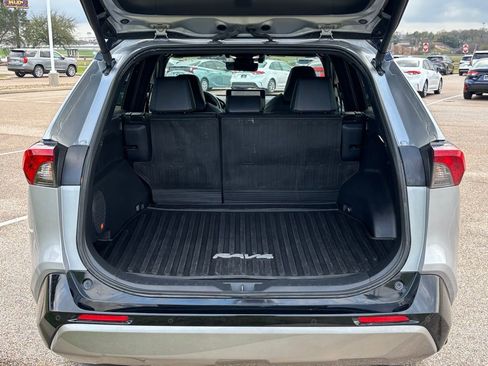 Used 2024 Toyota RAV4 XSE w/ Advanced Technology Package image 8