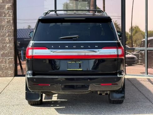Used 2021 Lincoln Navigator Reserve AWD/4WD image 9