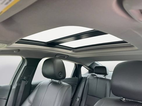 Used 2018 Chevrolet Impala LT w/ Sunroof and Spoiler Package FWD image 17