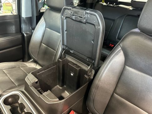 Used 2021 Chevrolet Silverado 1500 LTZ AWD/4WD image 25