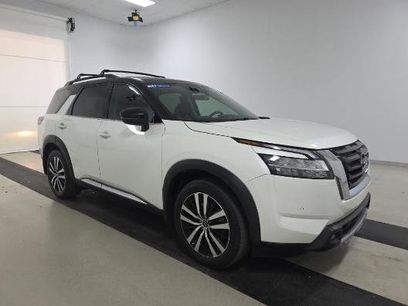 Used 2023 Nissan Pathfinder Platinum w/ Cargo Package