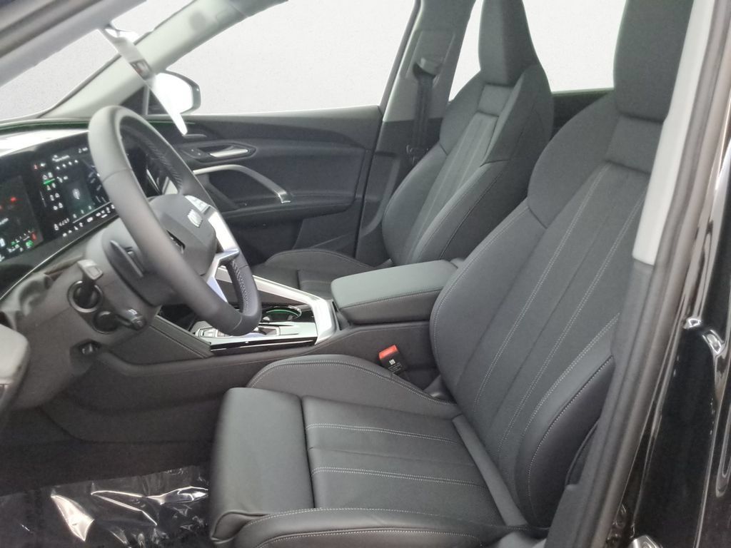 Used 2025 Audi Q5 Premium Plus w/ Premium Plus AWD/4WD image 12