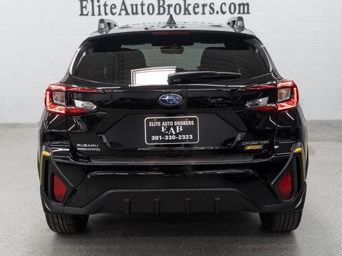 Used 2024 Subaru Crosstrek 2.5i Sport w/ Crosstrek Mirror Package AWD/4WD image 4