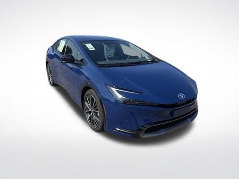 New 2027 Toyota Prius XLE FWD image 7