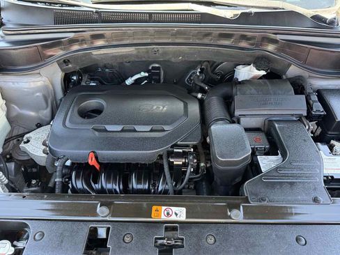 Used 2018 Hyundai Santa Fe Sport FWD image 8