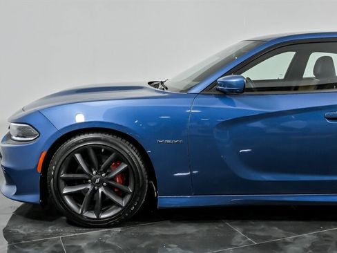 Used 2022 Dodge Charger R/T w/ Plus Group RWD image 6