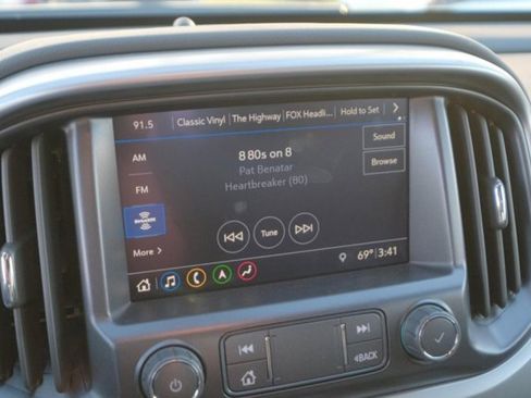 Used 2022 Chevrolet Colorado ZR2 w/ ZR2 Dusk Special Edition image 22