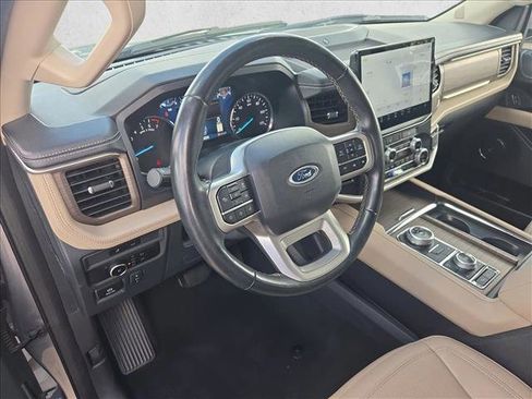 Used 2024 Ford Expedition Max Limited AWD/4WD image 10