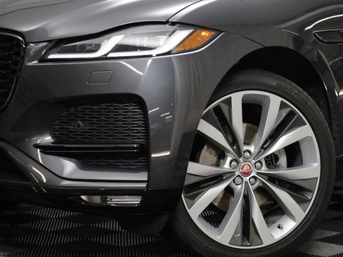Used 2023 Jaguar F-PACE S image 3