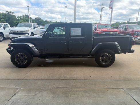 Used 2022 Jeep Gladiator Sport AWD/4WD image 3