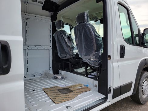 Used 2025 RAM ProMaster 3500 w/ Convenience Group FWD image 15