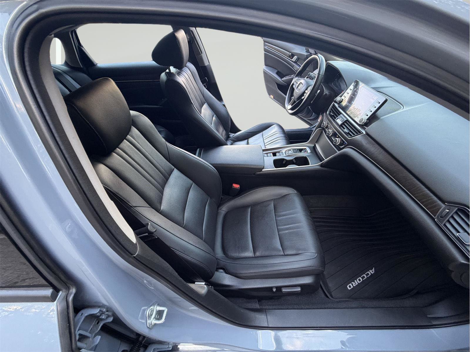 Used 2022 Honda Accord Touring image 34