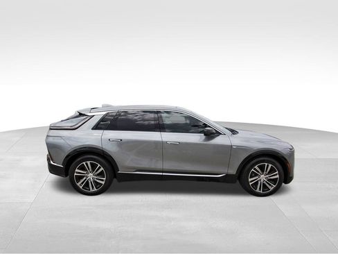New 2027 Cadillac Lyriq Luxury AWD/4WD image 5
