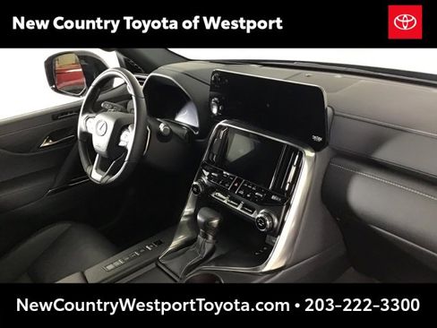 Used 2024 Lexus LX 600 4WD w/ Luxury Package image 22