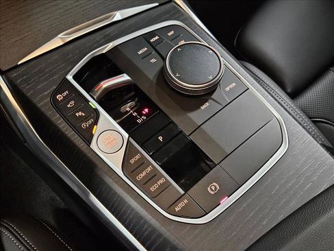 Certified 2025 BMW 330i Sedan w/ Premium Package image 10