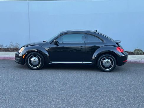 Used 2016 Volkswagen Beetle 1.8T Classic image 3